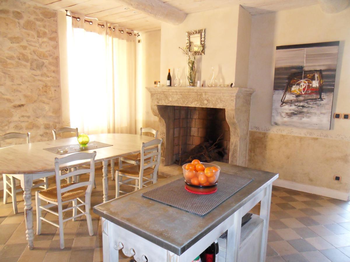Bed and Breakfast Domaine De L'Olibaou Venelles Exteriér fotografie
